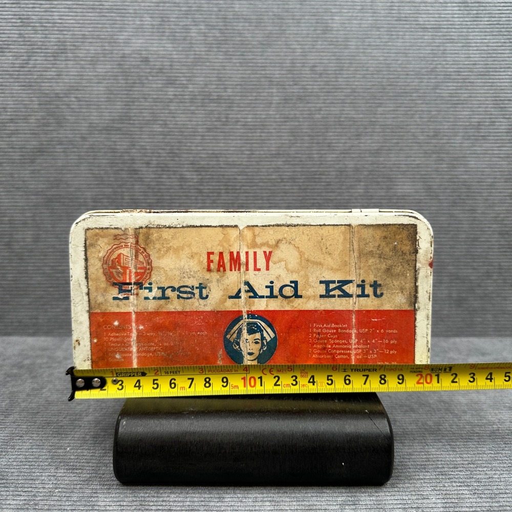 Vintage Blind Industries of California Family First Aid Kit Metal Tin Sentinel - Picture 5 of 6